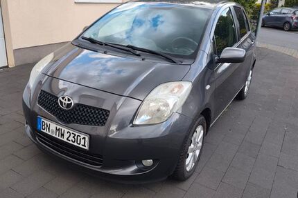 Toyota Yaris 131.283 km 2.975 &euro; Weilerswist 53919