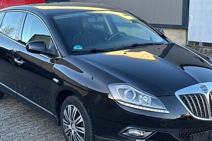 Lancia Delta 105.330 km 5.950 &euro; Bornheim 53332