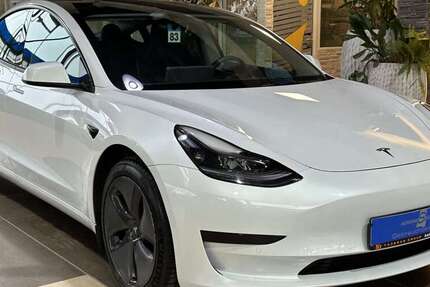 Tesla Model 3 61.660 km 24.740 &euro; Eitorf 53783