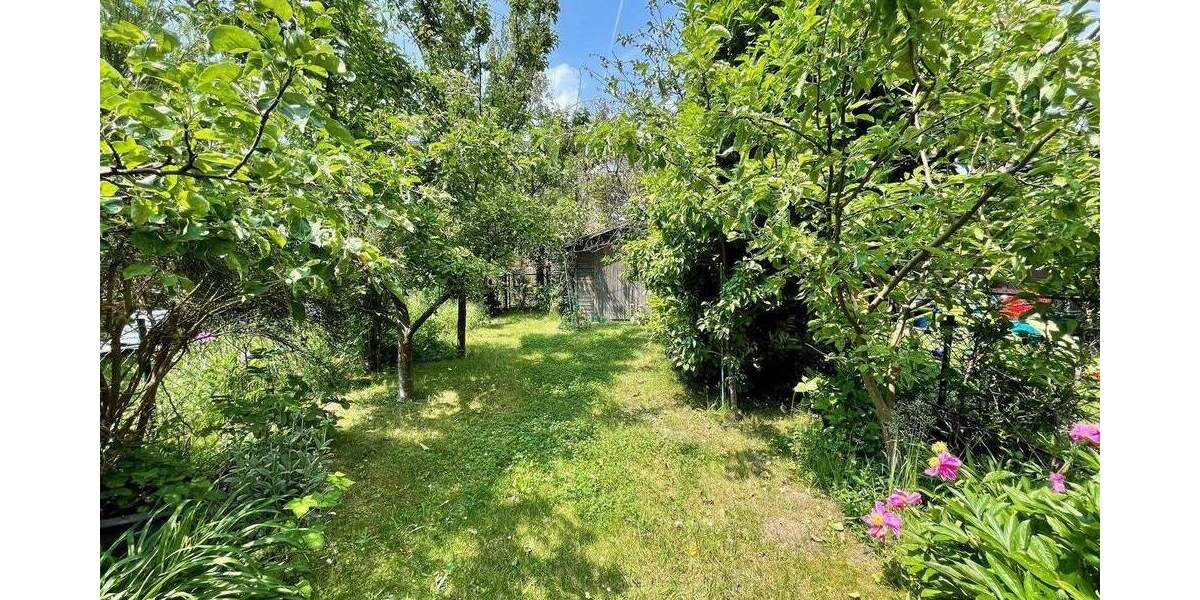 Reihenmittelhaus Köln Ossendorf - 4 Zimmer, 145 m&sup2;, 2.750&euro; | Angebot:24736531