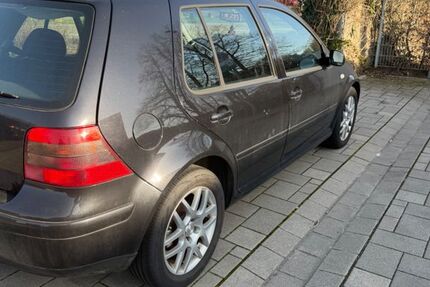 VW Golf 183.000 km 1.600 &euro; Wesseling 50389