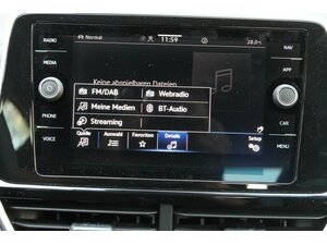 VW T-Roc 2,0 TDi 4-Motion R-Line Navi DSG SOFORT !!! 30.000 km 29.950 &euro; Bonn 53225