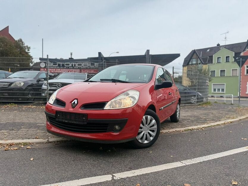 Renault Clio 196.000 km 1.890 € Brühl 50321