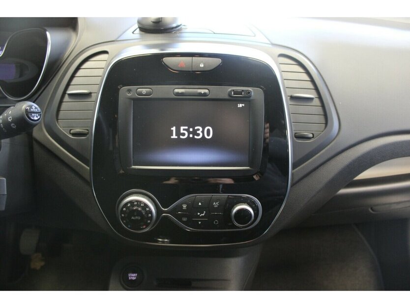 Renault Captur TCe 90 LIMITED 61.333 km 11.480 € Euskirchen 53881