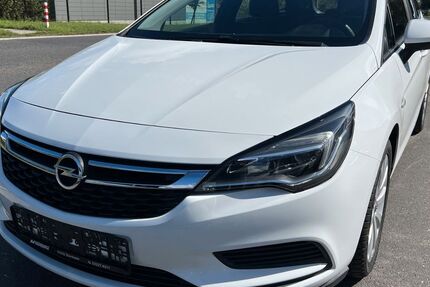 Opel Astra 97.056 km 7.490 &euro; Bornheim 53332