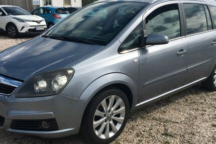 Opel Zafira 180.000 km 2.999 € Bonn 53227