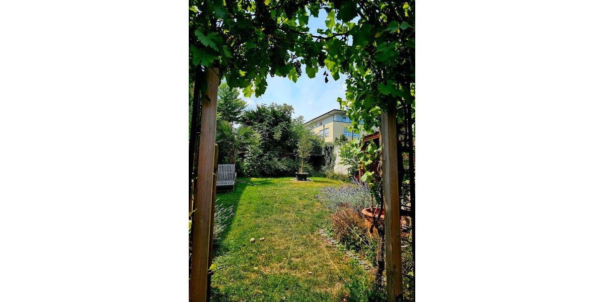 Einfamilienhaus Bonn Lannesdorf - 6.5 Zimmer, 140 m&sup2;, 490.000&euro; | Angebot:24840825