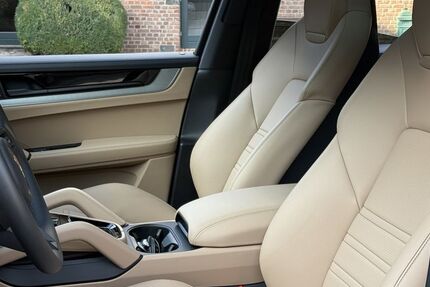 Porsche Cayenne 9.900 km 127.790 € Frechen (bei Köln) 50226