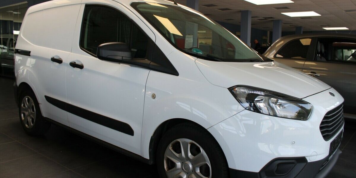 Ford Transit Courier 99.567 km 7.980 &euro; Euskirchen 53881