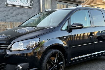 VW Touran 233.000 km 7.500 &euro; Bergisch Gladbach 51469