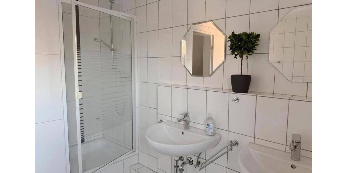 Doppelhaushälfte Bergisch Gladbach Frankenforst - 4 Zimmer, 150 m&sup2;, 1.875&euro; | Angebot:25871380