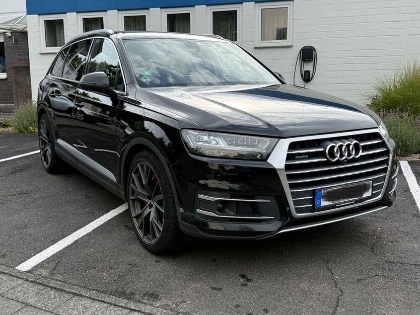 Q7