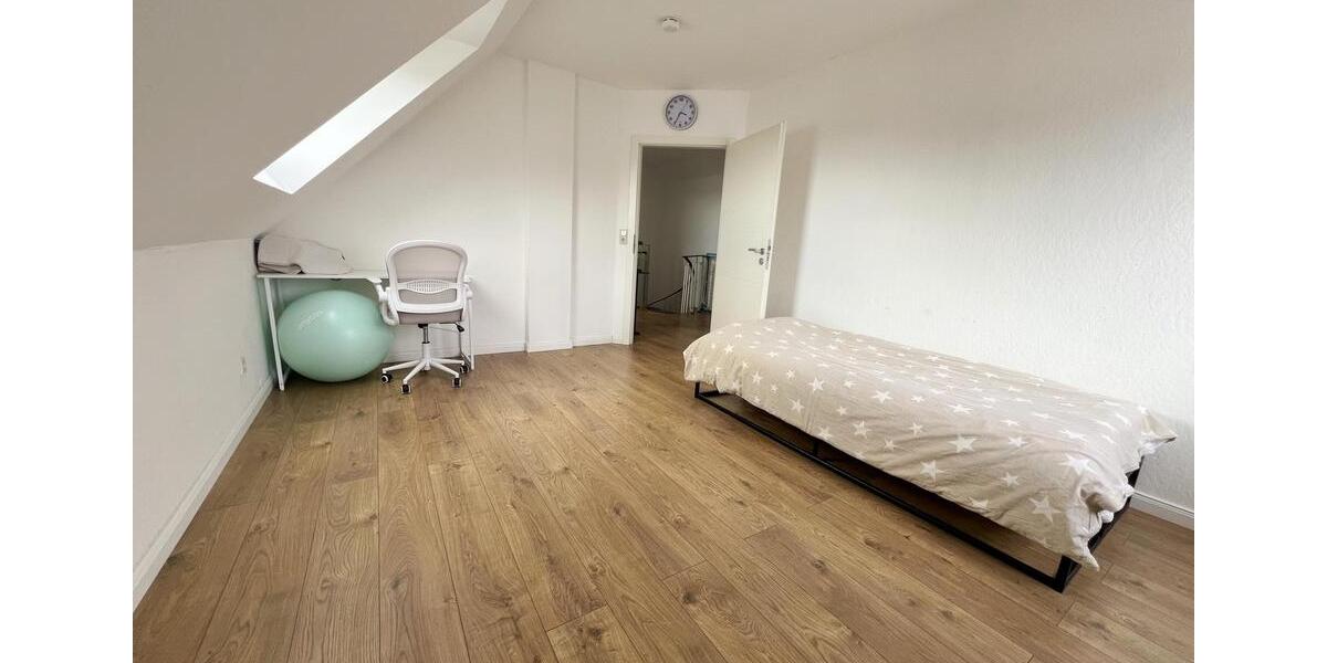 Maisonettenwohnung Siegburg - 4 Zimmer, 100 m&sup2;, 995&euro; | Angebot:26262477