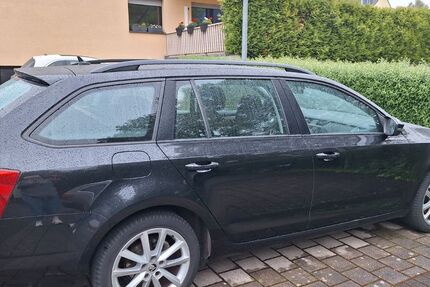 Skoda Octavia 181.000 km 7.590 &euro; Köln 51143