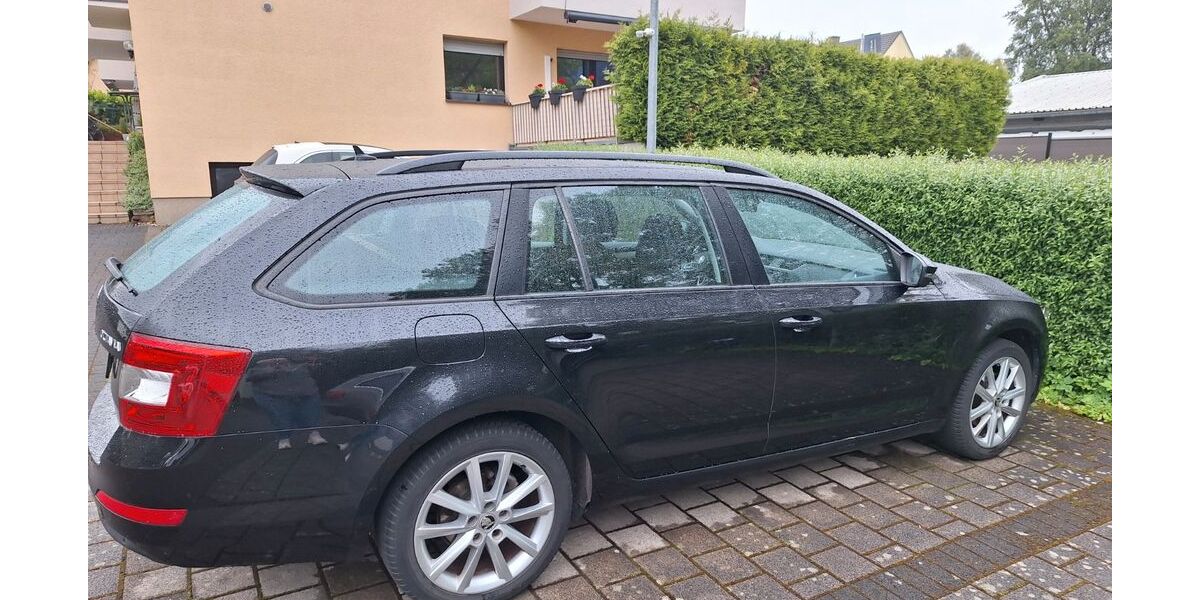 Skoda Octavia 181.000 km 7.590 &euro; Köln 51143