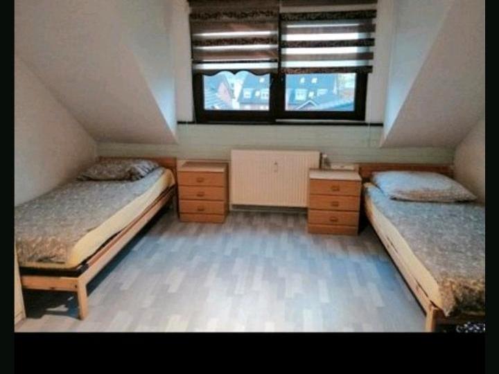 Etagenwohnung Lohmar - 1 Zimmer, 21 m&sup2;, 400&euro; | Angebot:25647899