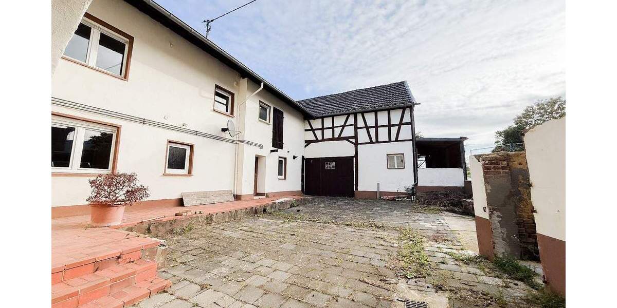 Einfamilienhaus Grafschaft Karweiler - 1 Zimmer, 406 m&sup2;, 398.000&euro; | Angebot:25777196