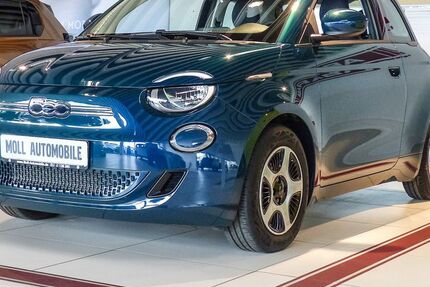 Fiat 500e 11.806 km 17.690 € Köln 50825