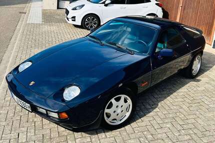 Porsche 928