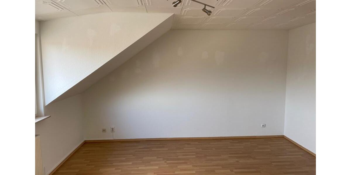 Dachgeschoßwohnung Köln Kalk - 1 Zimmer, 45 m&sup2;, 775&euro; | Angebot:24446259