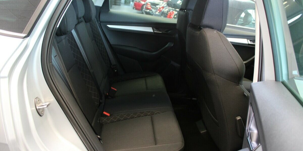 Skoda Karoq 1.5 TSI ACT DS 29.998 km 22.980 &euro; Euskirchen 53881