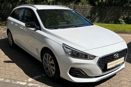 Hyundai i30 141.745 km 11.990 &euro; Euskirchen 53879