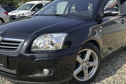 Toyota Avensis 275.361 km 2.499 &euro; Weilerswist 53919
