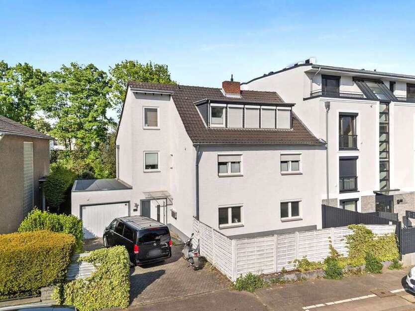 Haus zum Kaufen in Köln 1.499.000 € 257 m²