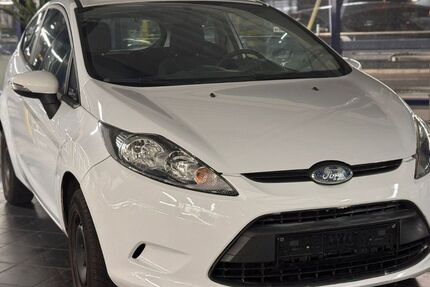 Ford Fiesta 177.000 km 3.300 &euro; Brühl (Nähe Köln) 50321