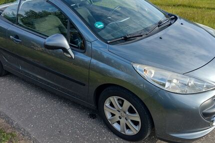 Peugeot 207 118.300 km 2.900 &euro; Rheinbach 53359