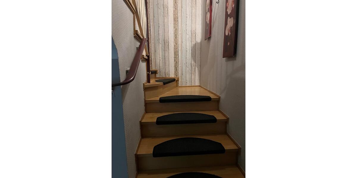 Etagenwohnung Rösrath - 4 Zimmer, 119 m&sup2;, 1.800&euro; | Angebot:25867928