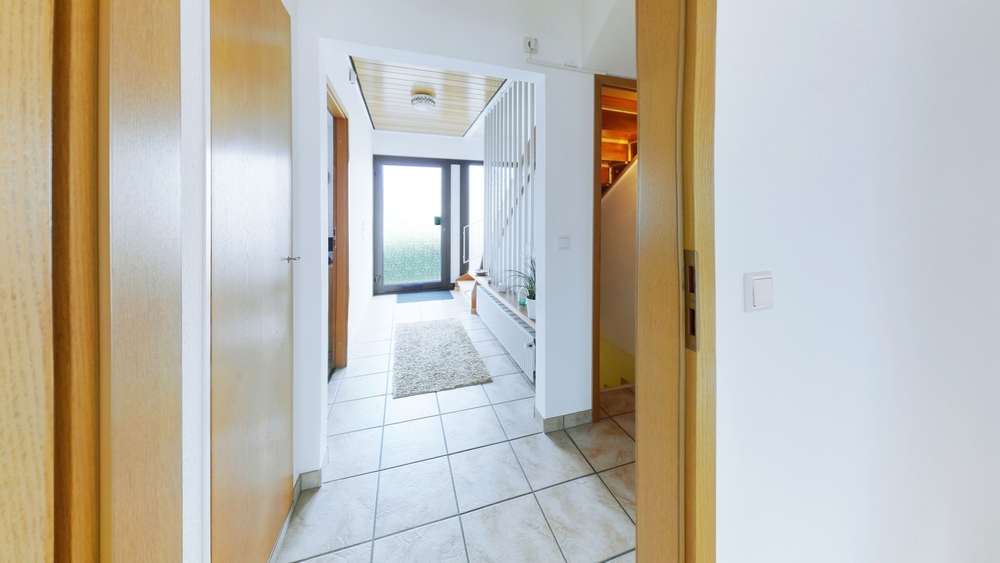 Charmantes Zweifamilienhaus mit gepflegtem Garten – Viel Platz, ruhige Lage in idyllischer Waldnähe - Zweifamilienhaus Rheinbreitbach | Angebot:23660349