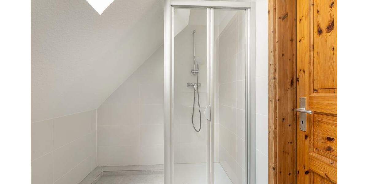 Doppelhaushälfte Rösrath - 7 Zimmer, 178 m&sup2;, 599.000&euro; | Angebot:24424149