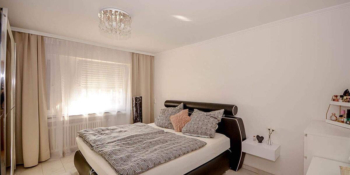 Mehrfamilienhaus, Wohnhaus Brühl Vochem - 6 Zimmer, 475.000&euro; | Angebot:25709865