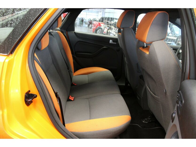 Ford Focus 2.5 MK2 ST - Recaro - SHZ -Navi - 96.133 km 12.980 € Euskirchen 53881