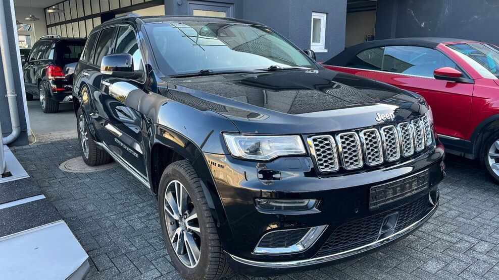 Jeep Grand Cherokee 120.000 km 30.900 € Remagen 53424