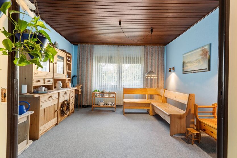 Mit 3D: Gepflegtes Zweifamilienhaus mit parkähnlichem Gartenparadies – Modernisieren, Einziehen & Wohlfühlen 8 zimmer