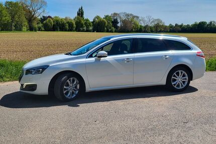 Peugeot 508 132.000 km 12.790 € Euskirchen 53881