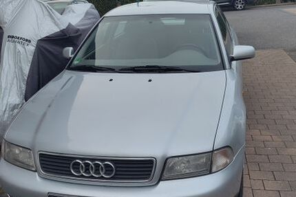 Audi A4 174.900 km 2.400 &euro; Niederkassel 53859