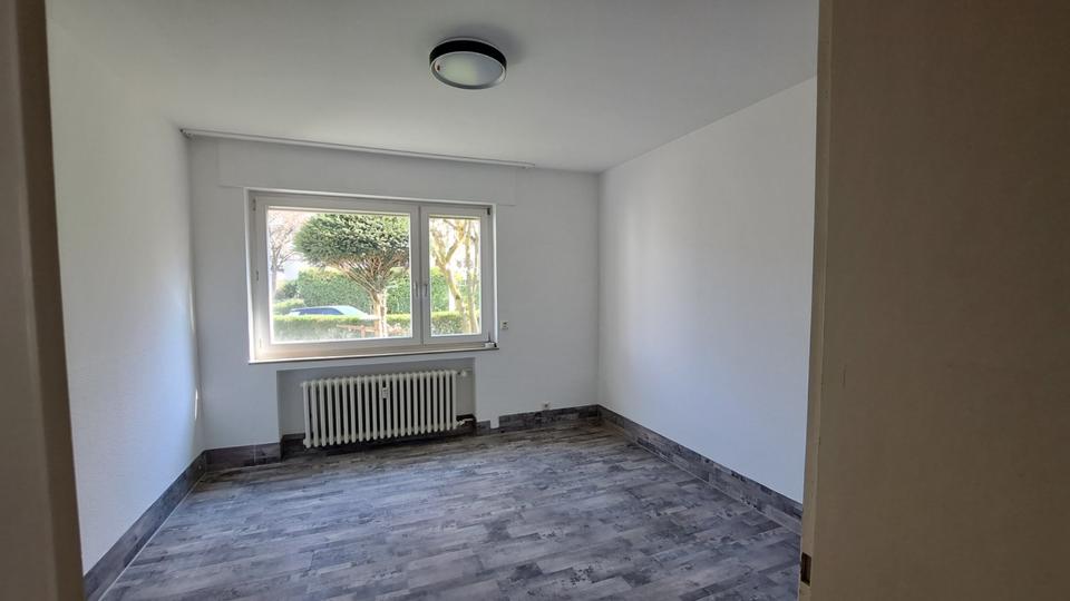 Erdgeschoßwohnung Bonn Hardtberg - 4 Zimmer, 100 m&sup2;, 2.150&euro; | Angebot:25824139