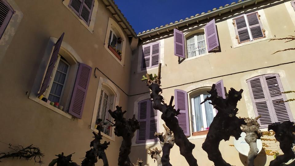 Provence altes Stadthaus mit Charme 300M2 17 Zimmer Innenhof 17 zimmer