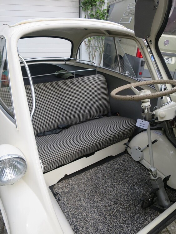 BMW Isetta 83.890 km 16.500 € Bad Breisig 53498