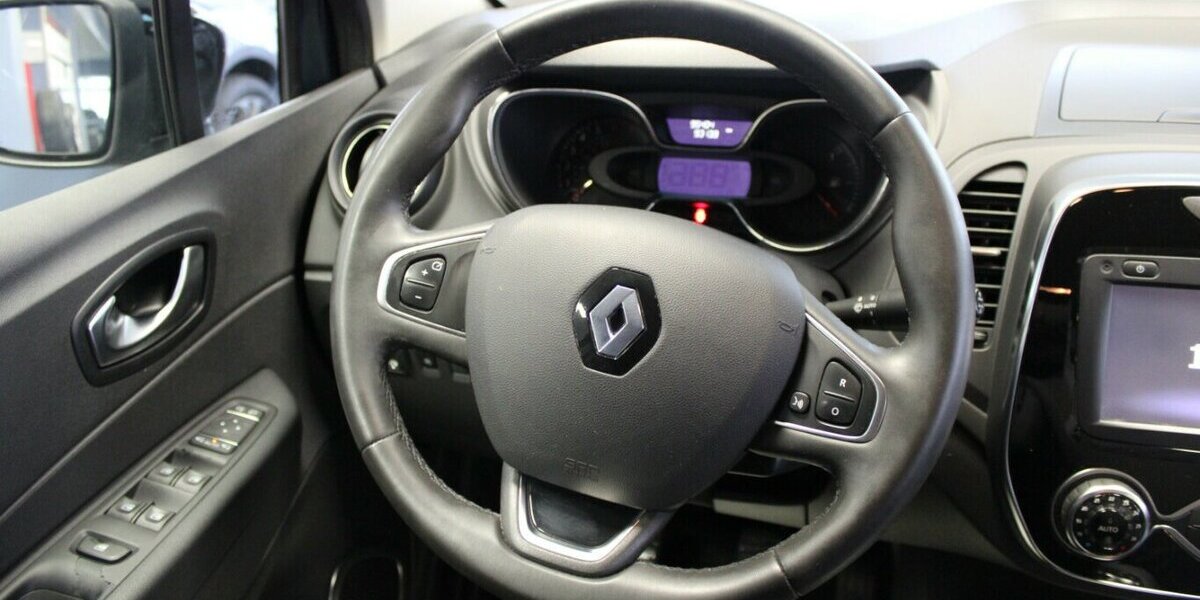 Renault Captur TCe ENERGY 90 LIMITED 95.403 km 9.980 &euro; Euskirchen 53881