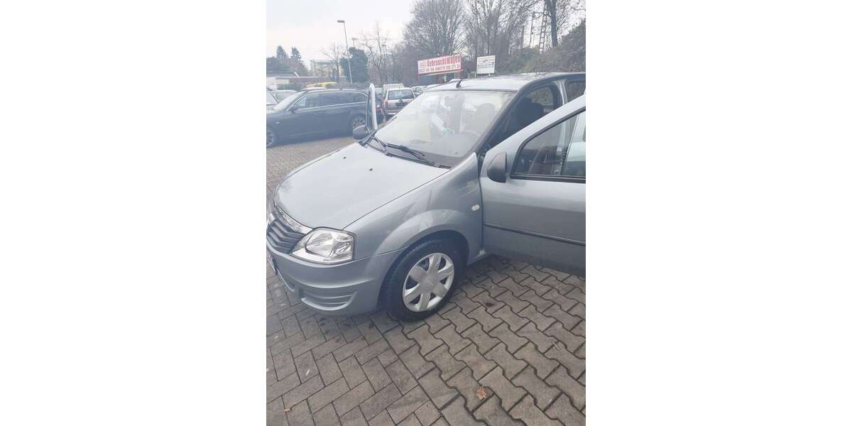 Dacia Logan 100.000 km 2.900 &euro; köln 51103