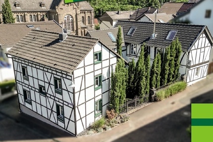 Charmantes Anwesen mit hochwertigem Anbau und XXL-Garage Traumhaftes Wohnen in Linz Dattenberg 8 zimmer