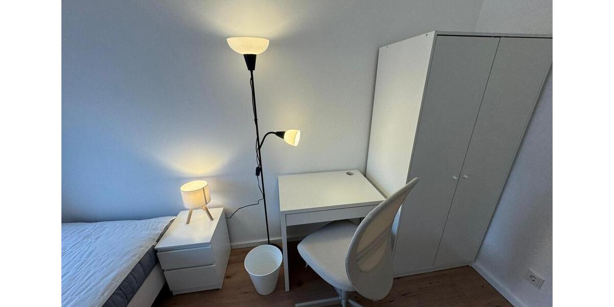 Etagenwohnung Bonn Gielgen - 4 Zimmer, 80 m&sup2;, 530&euro; | Angebot:24674227