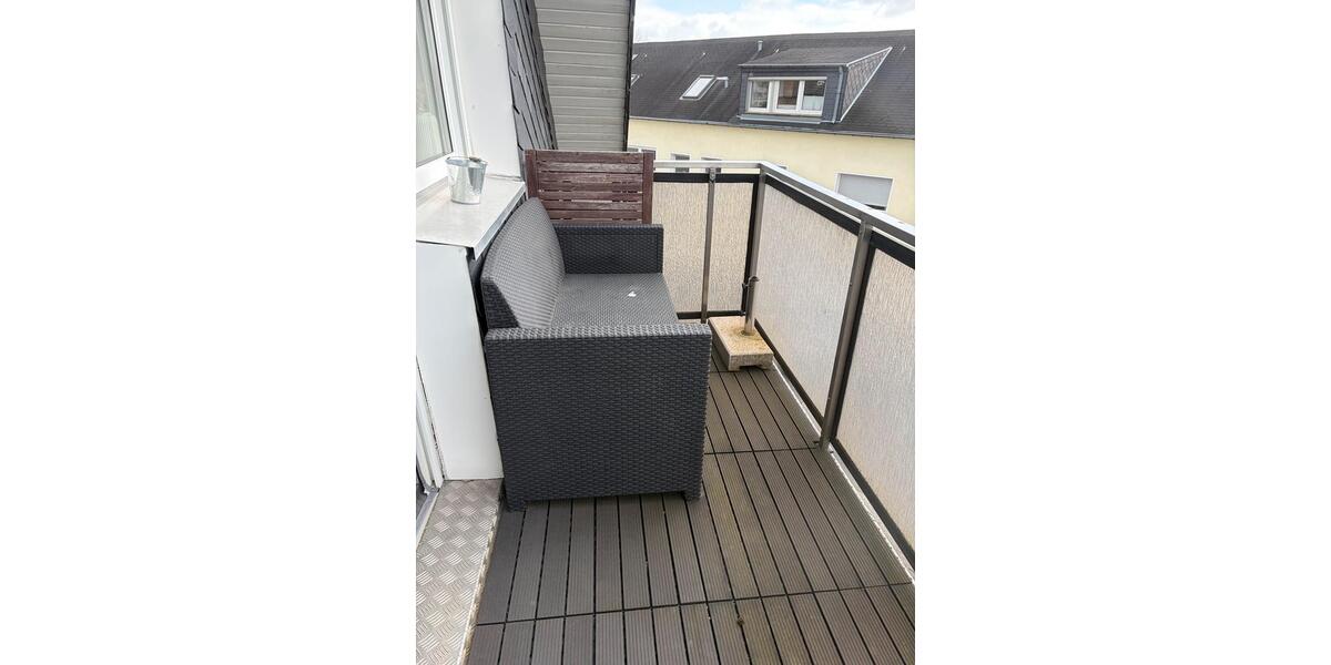 Dachgeschoßwohnung Overath - 2 Zimmer, 60 m&sup2;, 719&euro; | Angebot:26462853