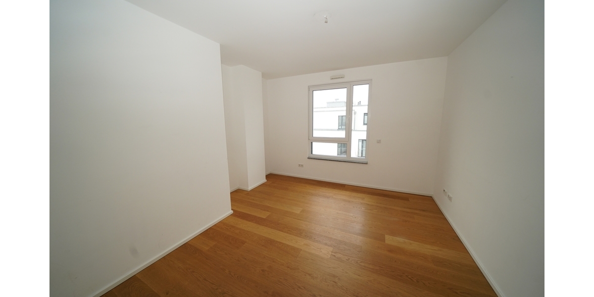 Hier lässt sichs leben! - Traumhafte 4-Zimmer-Wohnung mit 2 Bädern und einer sonnigen Dachterrasse 4 zimmer