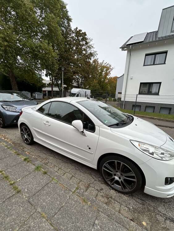 Peugeot 207 165.000 km 3.000 € Köln 51145
