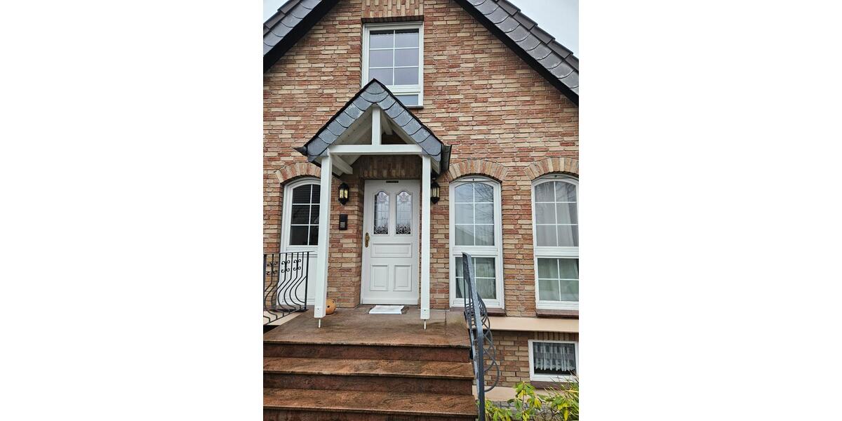 Dachgeschoßwohnung Königswinter - 2 Zimmer, 59 m&sup2;, 660&euro; | Angebot:24712298